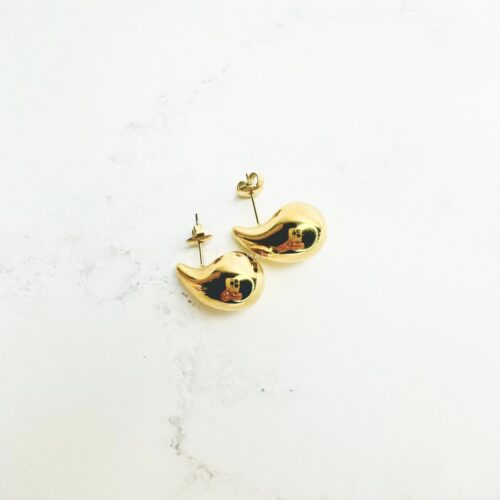 Kylie Drop Earrings Gold Small scaled